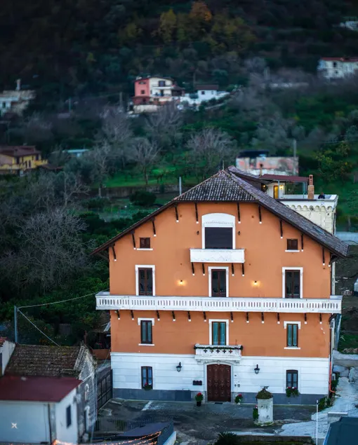 Lumina Two Suites in Historic Villa near Pompeii - Image 1