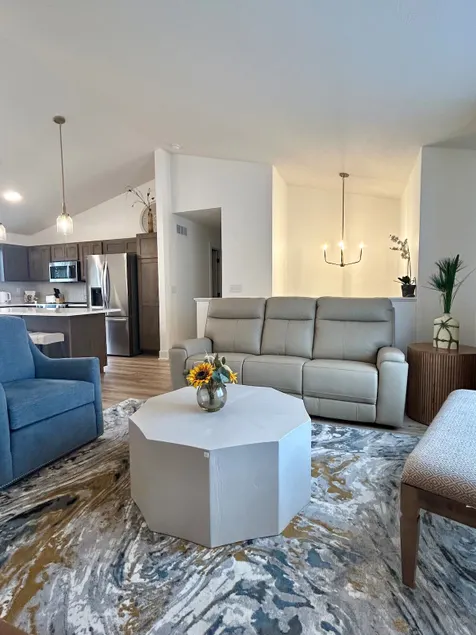 Brand new modern style home - Image 1