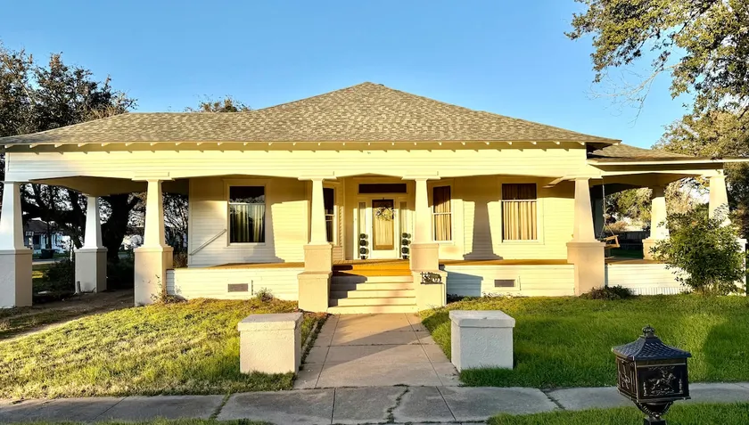 The Bluebonnet House - Image 1