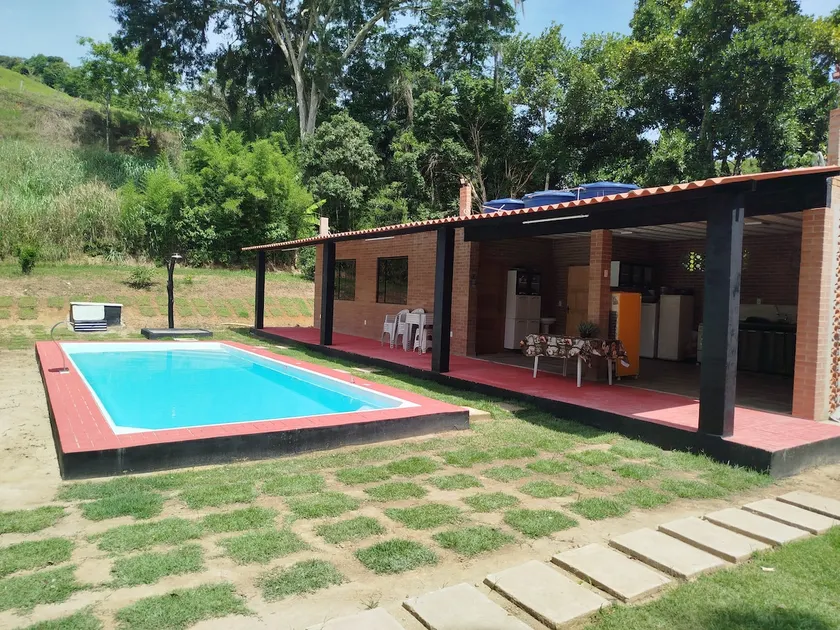 Sítio dos Pêgas - Image 1