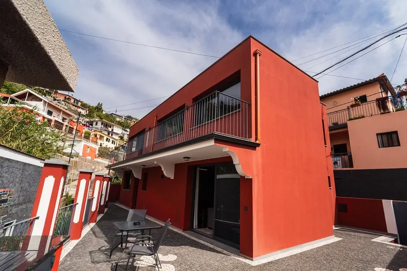 GuestReady - Tyler house in Funchal - Image 1