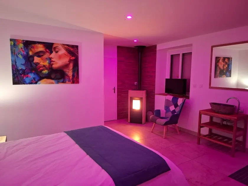 romantic cottage private spa inside 24 hours a day - Image 1
