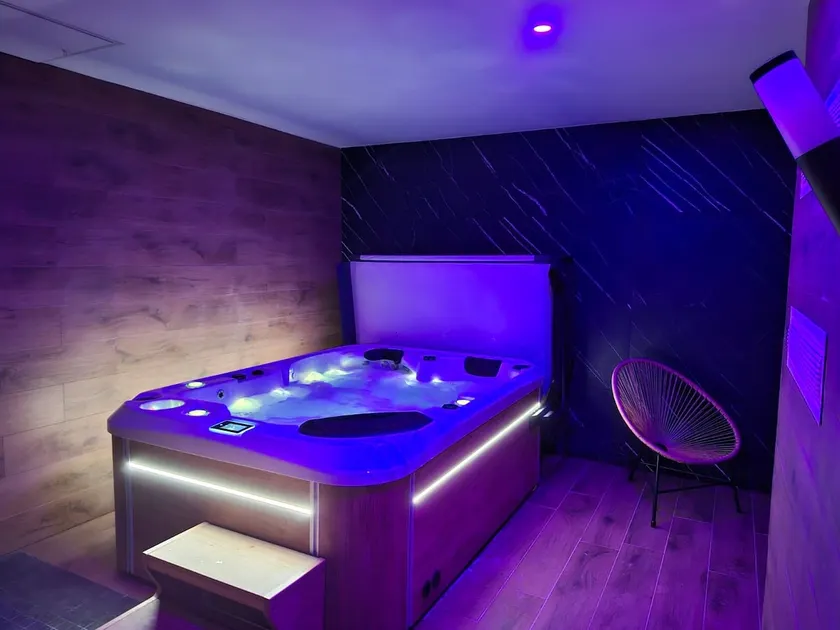 Cozy and quiet cottage with jacuzzi near Rennes - Image 1