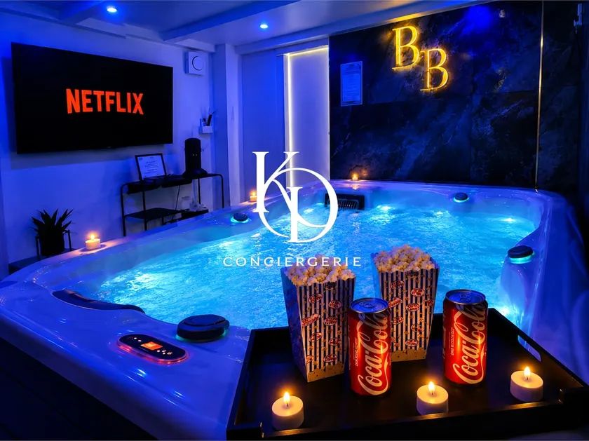 ”THE BLUE BUBBLE” Jacuzzi Netflix and Giant Screen - Image 1