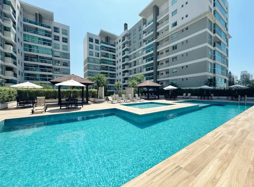 Complete resort, near the sea and pool in Brava - Image 1