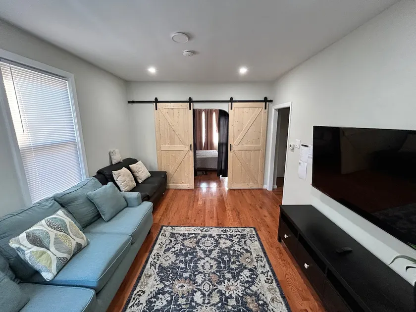 Modern Oasis| 8 guests| 25 min from NYC - Image 1