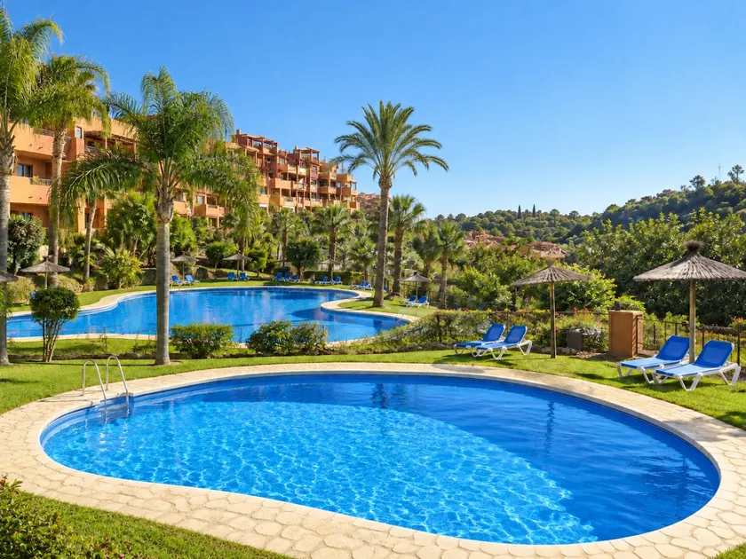 Seaview Penthouse Reserva de Marbella - Image 1