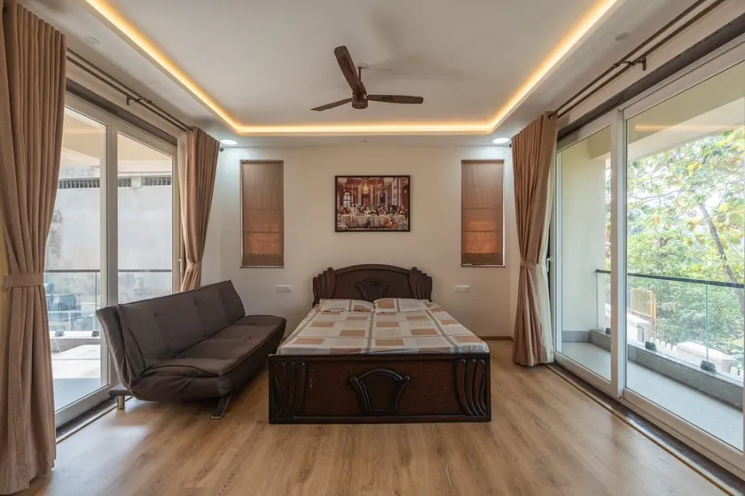 Sugar Villa - Image 1