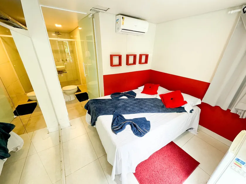 Inn on Rua do Porto, downtown. Room with a . - Image 1