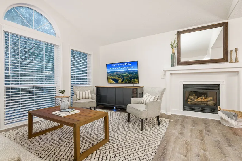 Pet Friendly Retreat | Hot Tub & Games on Mt Hood - Image 1