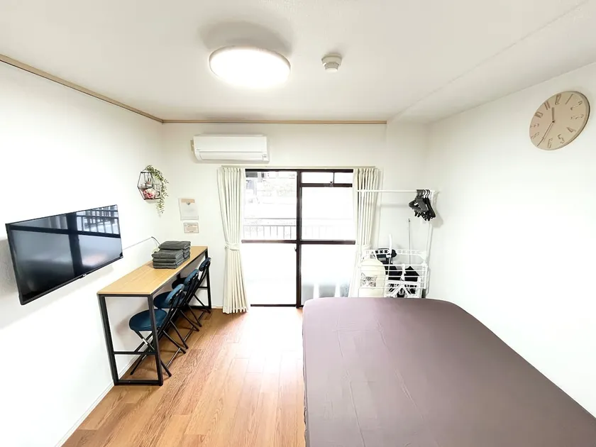Utchey's Apartment, Family Apartment 1 - Image 1