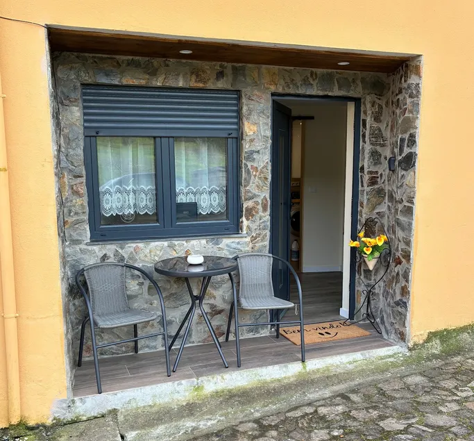 Bridge House - Image 1