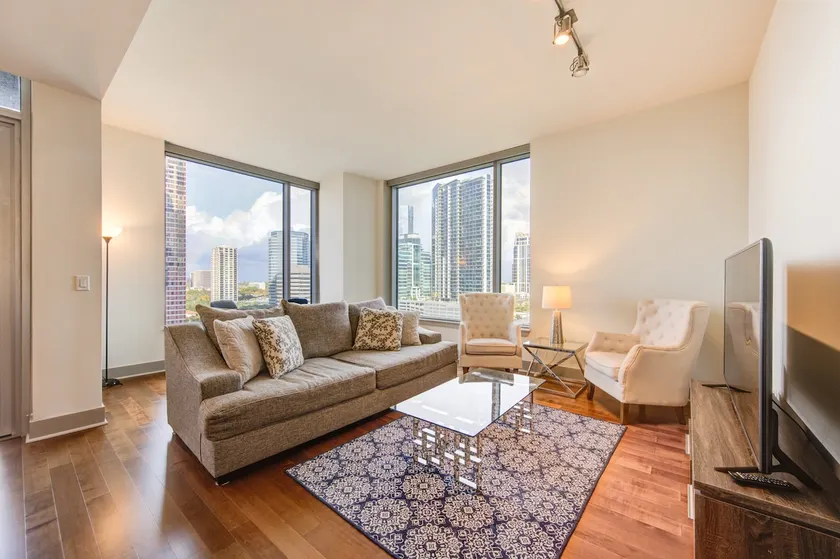 Hanover Post Oak - Image 1