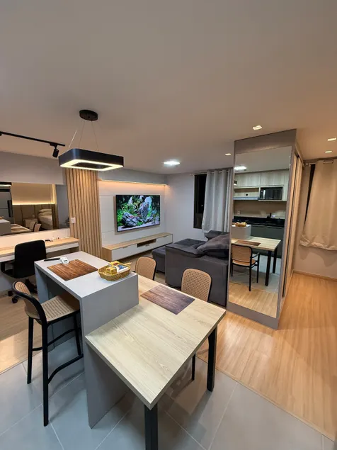 (706) TV 75” Modern Loft in the Heart of the City - Image 1