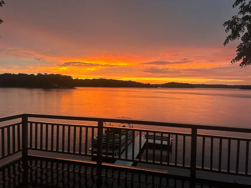 Woodsy Waterfront Retreat on Beautiful Balsam Lake - Image 1