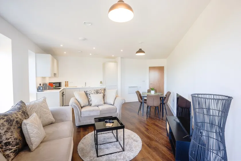 2 bed, Modern apartment close to Bicester Village - Image 1