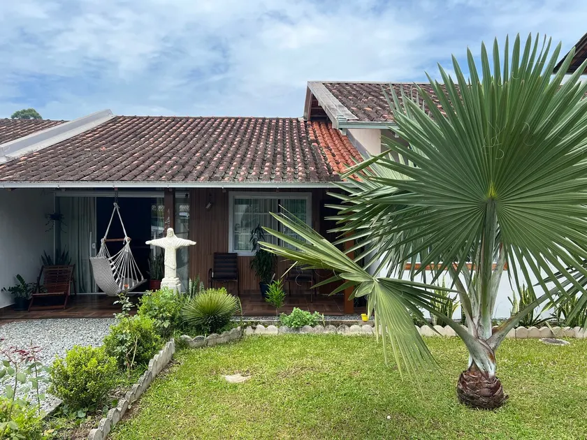 House in Barra do Sul - Image 1
