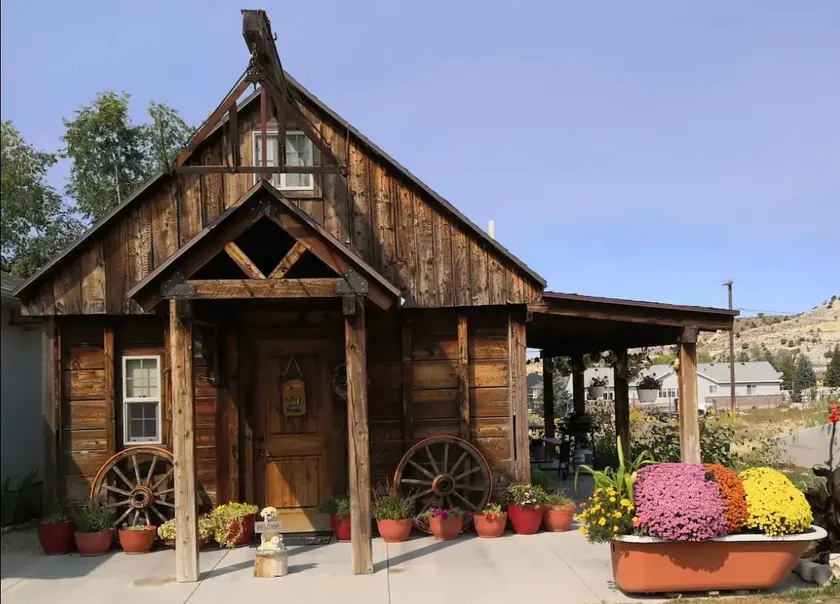 ”The Granary” in historic Manti Utah - Image 1