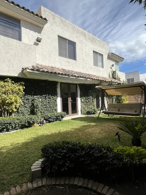 Casa Bambú: Val'Quirico, VW, Outlet, FINSA, Puebla - Image 1