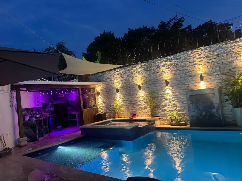 Modern house / Pool + private Jacuzzi / Electric floor - Image 1