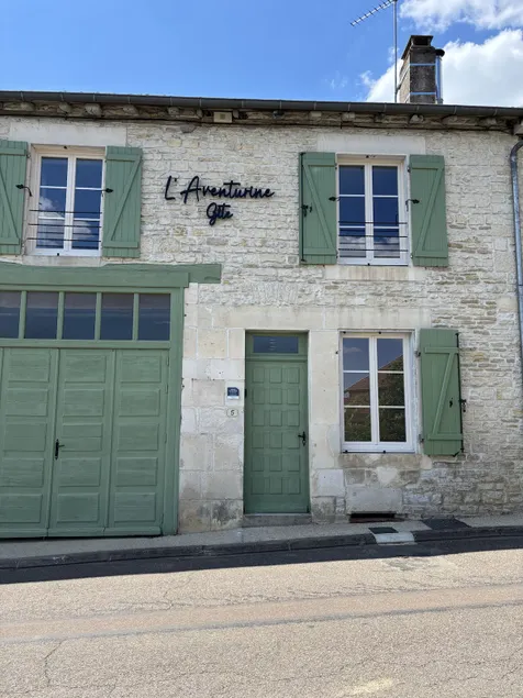 L'Aventurine, 4 bedrooms 2 bathrooms, 4 stars - Image 1