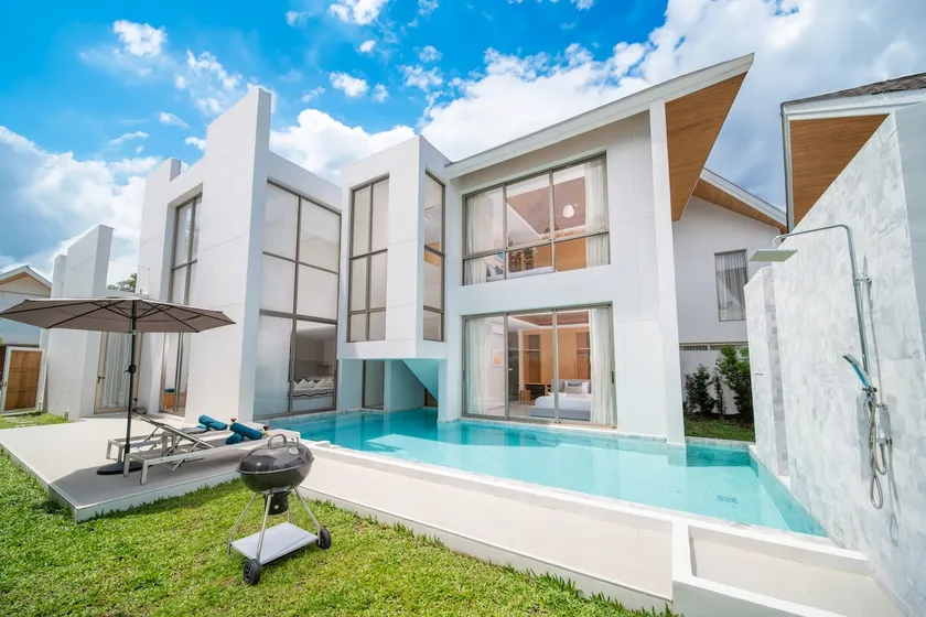 4 Bedroom Modern Pool Villa Resort | near Bangtao Beach | Warm Plus - Image 1