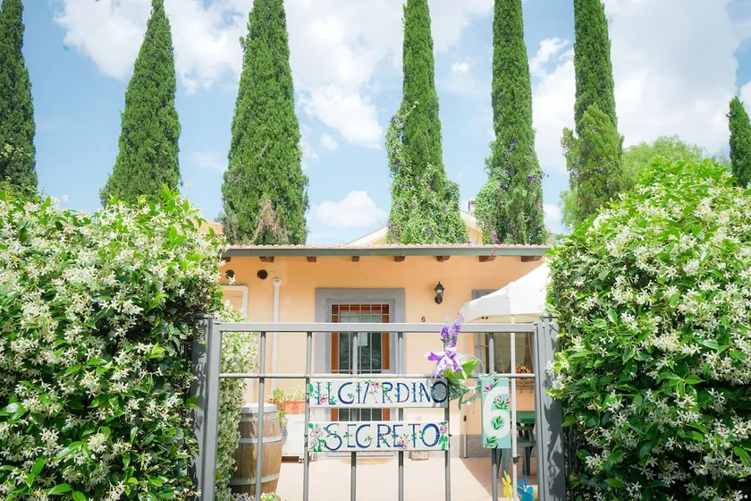 The Secret Garden | south Rome EUR - Image 1