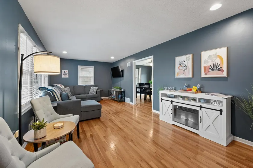 Relaxing Retreat in Lee's Summit | NO Cleaning FEE - Image 1