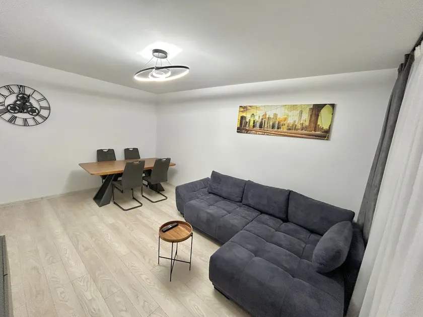 Chestnut House - Image 1