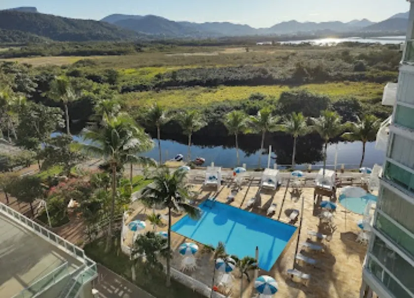 Ap Alecrim Luxury Camboinhas Beira Mar Pisc Marina - Image 1