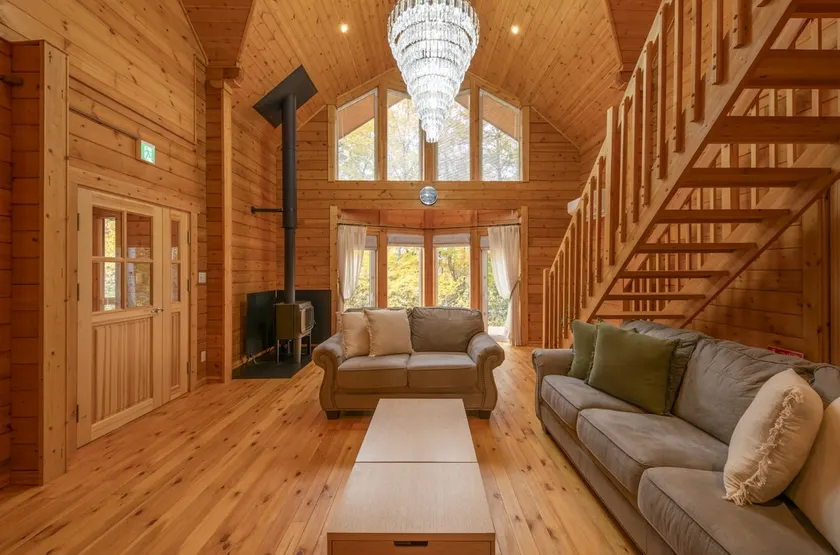 Barbecue allowed!A newly built log house of about 200 m² | Surrounded by the warmth of a log house, perfect for large group trips. Hot spring. - Image 1