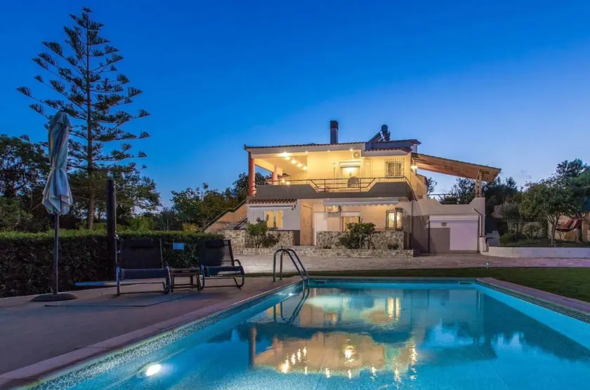 VILLA APELLA - PRIVATE HEATED POOL - Image 1
