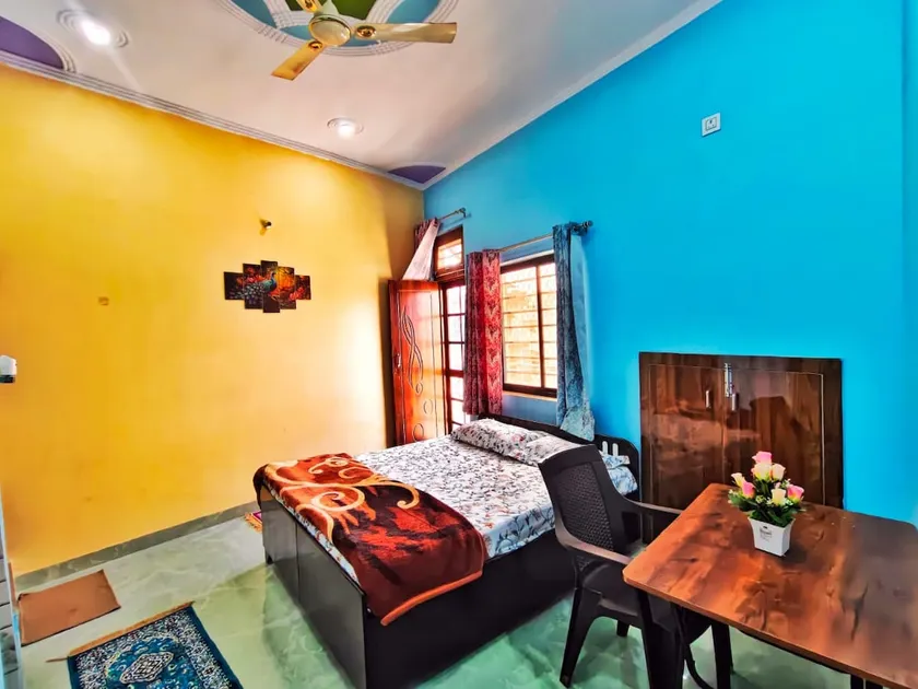 FREE Breakfast+ WIFI - Studio apartment near AIIMS - Image 1