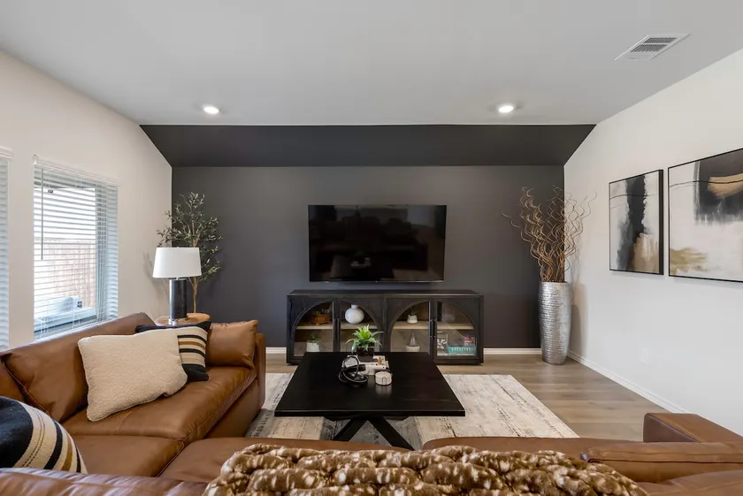 The Modern Lodge - Image 1