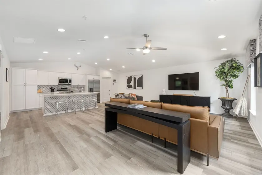 Crownwood Modern New 3bd 2ba WEC equestrian FAST S - Image 1