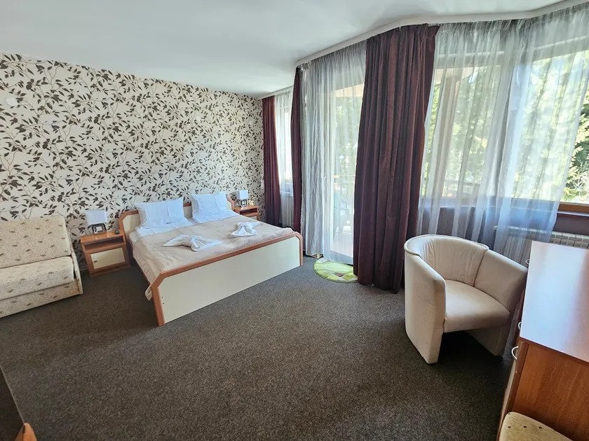 Hotel Iceberg Borovets - Image 1