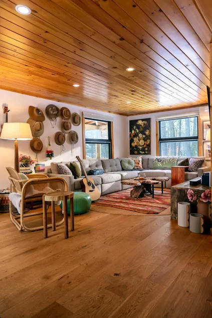 Lakefront Cabin | Hot Tub | Pups ok | Large Yard - Image 1