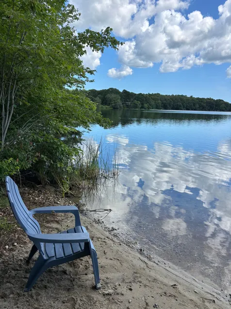 Lakefront Stunning Cape Cod Views w Private Beach - Image 1