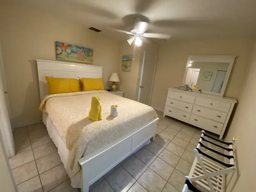 Cozy clean duplex - Image 1