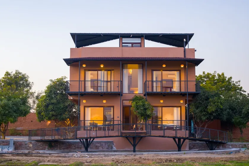 Relaxing 4-BHK | Gazebo, Pool - Image 1