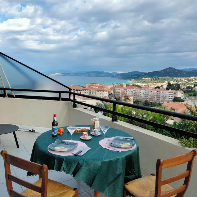 Pleasant holiday L'Ile Rousse - Image 1