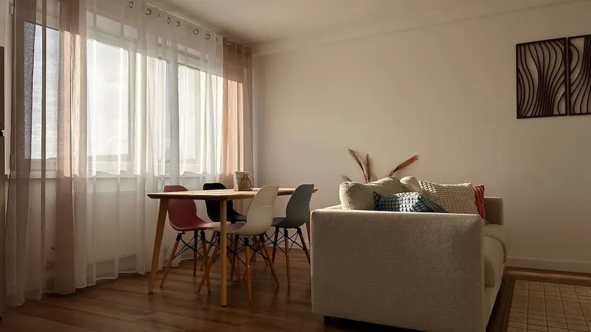 Bright and equipped apartment - Image 1