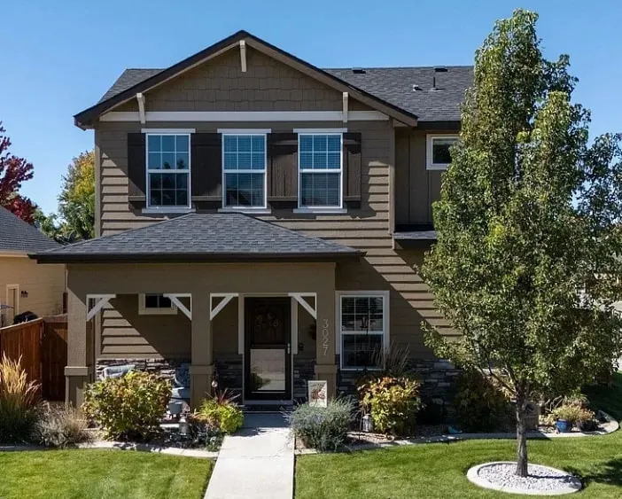 Quiet & Upscale Getaway Near The Village - Image 1