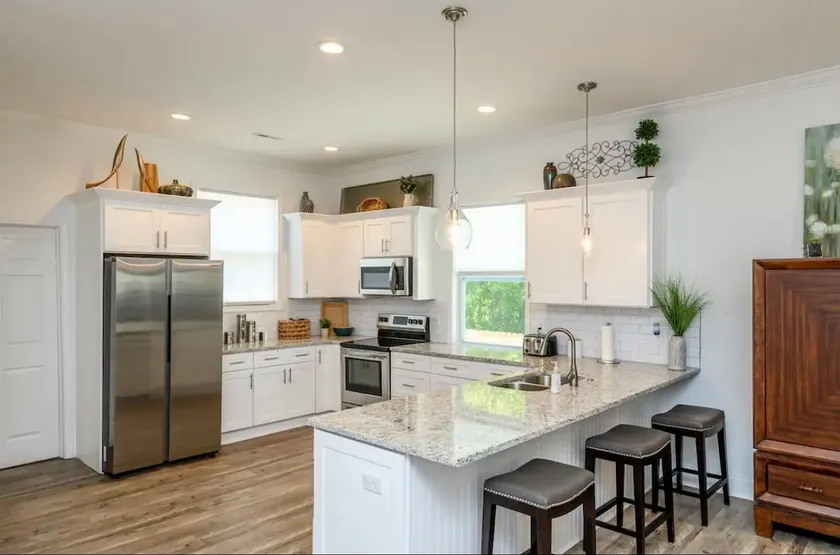 The Westward | 3BR 2BA | 5 min from DT Greenville - Image 1