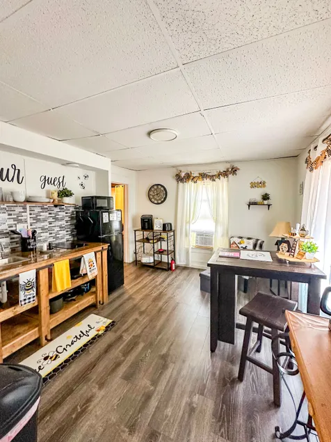 The Cozy Den Private 1BR-close to Syracuse &Oswego - Image 1