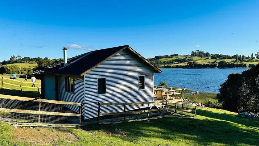 Laguna Hueico Cabin - Image 1