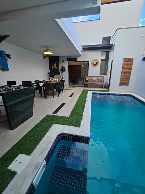 House with Incredible Leisure Space and Heated Pool - Image 1