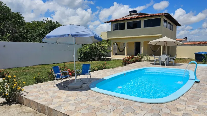 Beach House with Pool and Air-Conditioning - Image 1