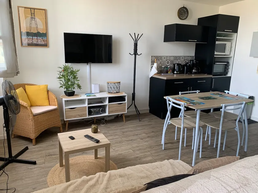 Charming cozy apartment in the heart of Rochefort 2* - Image 1