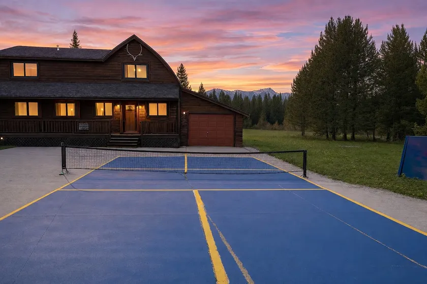 Grant's Lodge+Hotub+Pickleball+AC+8min2Yellowstone - Image 1